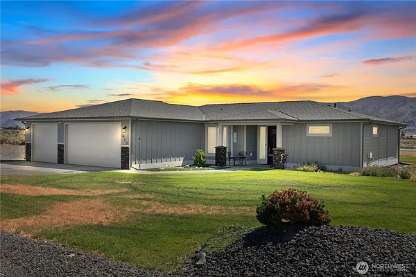 Property Photo MLS #: 2418812