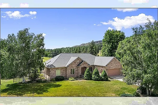 Property Photo MLS #: 202521814