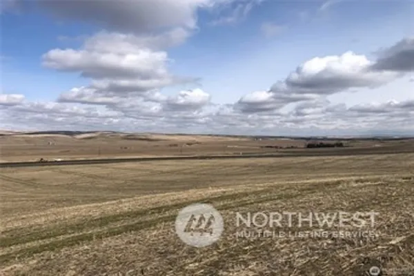 Property Photo MLS #: 2300817