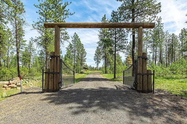 Property Photo MLS #: 202516818