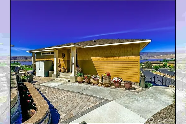 Property Photo MLS #: 2410820