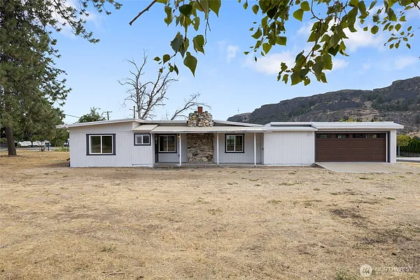 Property Photo MLS #: 2417829