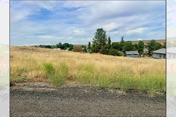 Property Photo MLS #: 202521830