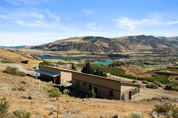 Property Photo MLS #: 2406832