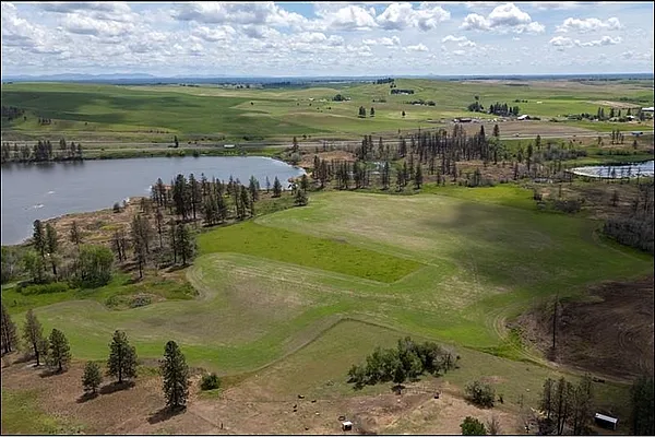 Property Photo MLS #: 202520835