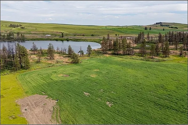 Property Photo MLS #: 202520837