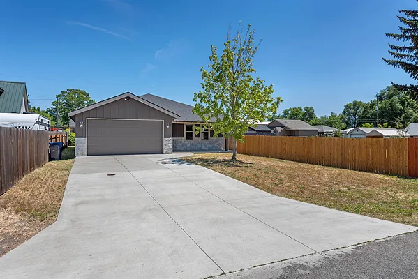 Property Photo MLS #: 202522844