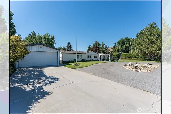 Property Photo MLS #: 2419845
