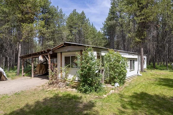 Property Photo MLS #: 202518855