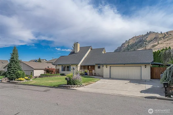Property Photo MLS #: 2413855