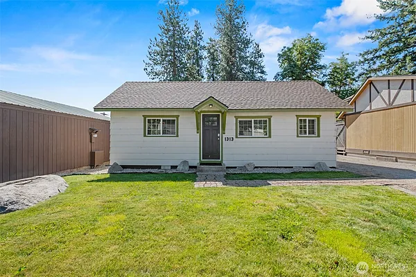 Property Photo MLS #: 2403861