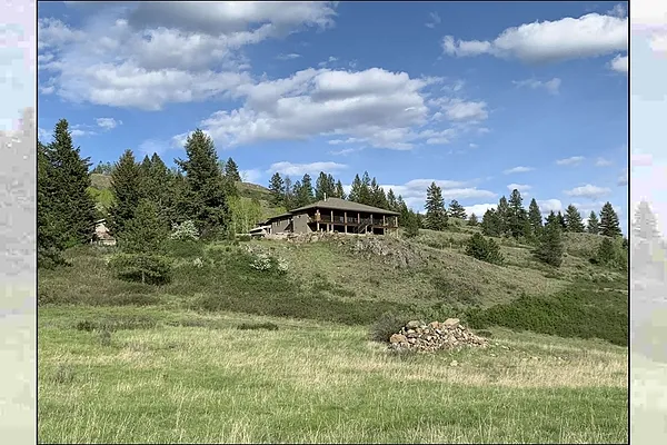 Property Photo MLS #: 202513863