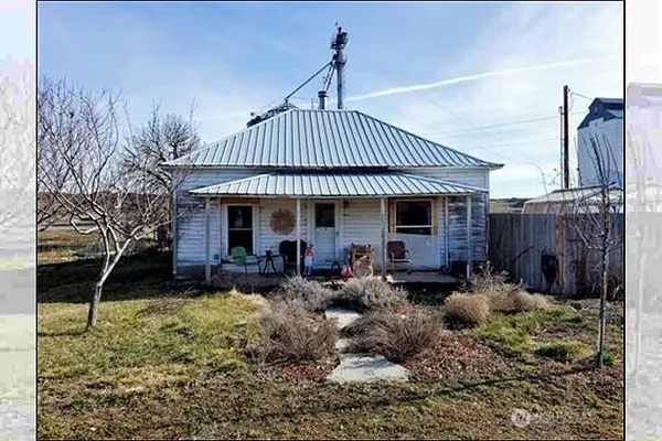 Property Photo MLS #: 2400869