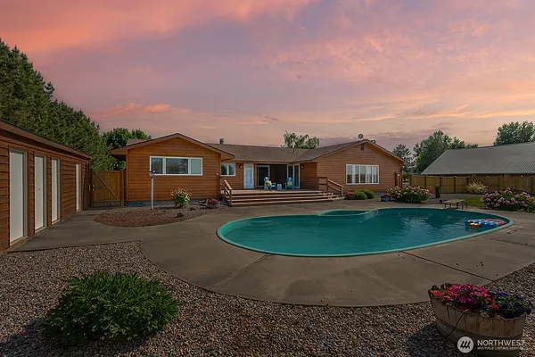 Property Photo MLS #: 2380872