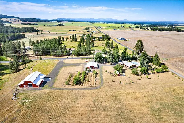 Property Photo MLS #: 202519878