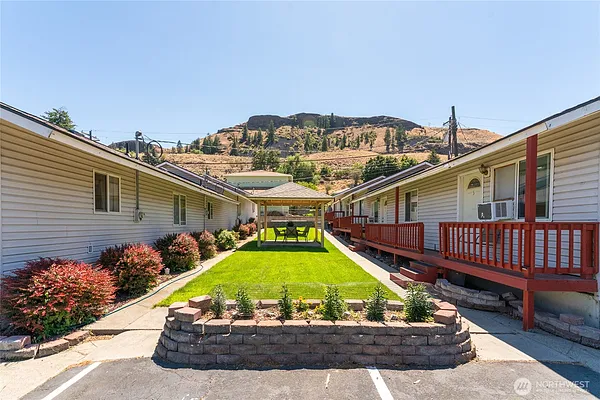 Property Photo MLS #: 2417894