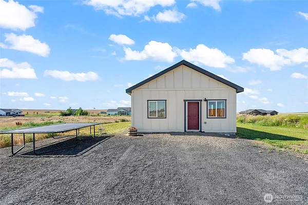 Property Photo MLS #: 2408903