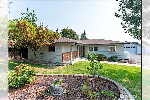 Property Photo MLS #: 2420908