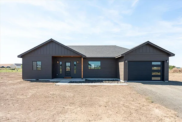 Property Photo MLS #: 202519916