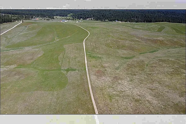Property Photo MLS #: 202517917
