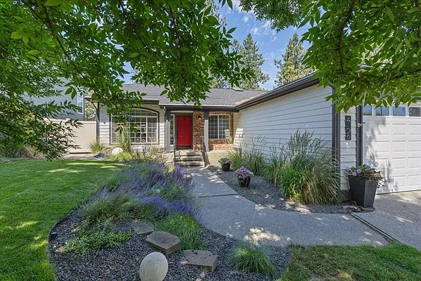Property Photo MLS #: 202519920