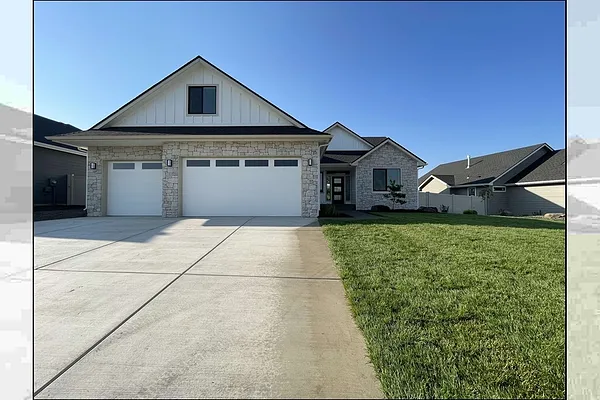 Property Photo MLS #: 202517928