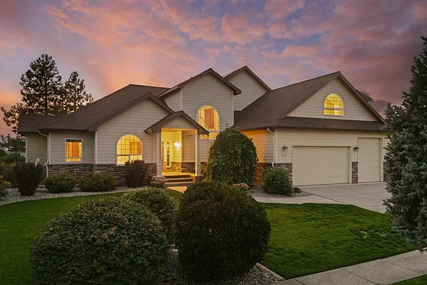 Property Photo MLS #: 202523944