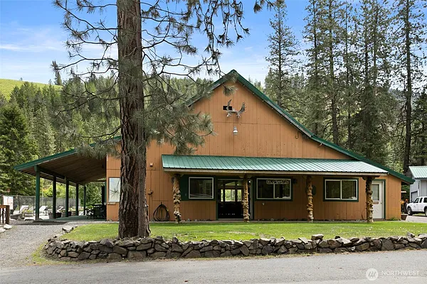 Property Photo MLS #: 2370948