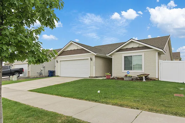 Property Photo MLS #: 202520951