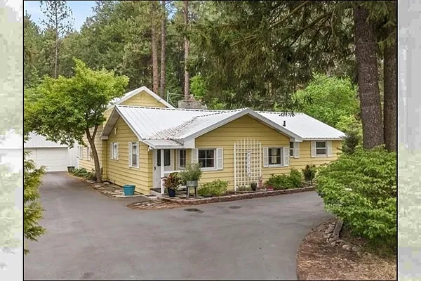 Property Photo MLS #: 202521951