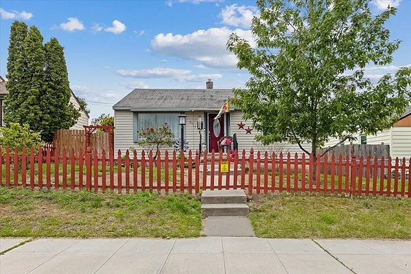 Property Photo MLS #: 202517959