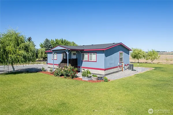 Property Photo MLS #: 2388993